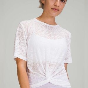 Lululemon crescent tee